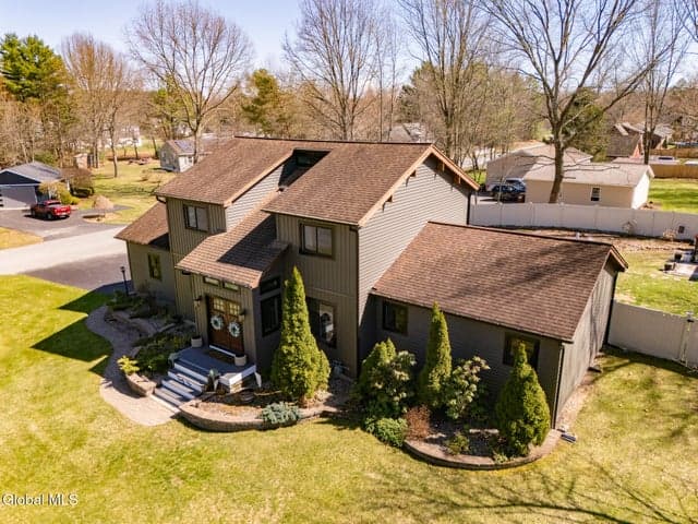 25 Kimberly Lane, Moreau, NY, photo 2