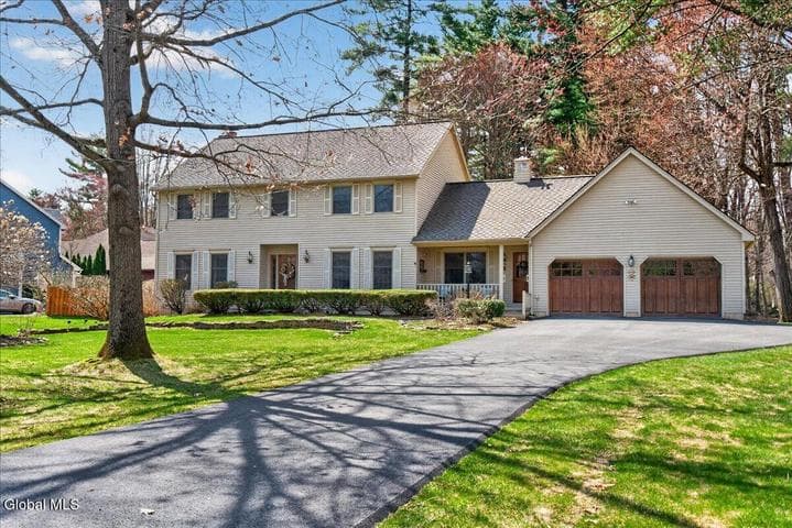 10 Timberwick Drive, Halfmoon, NY, photo 1