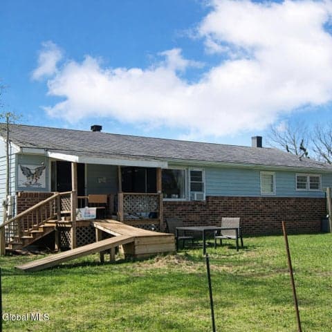 11 Bath Township Road, Nassau, NY, photo 1