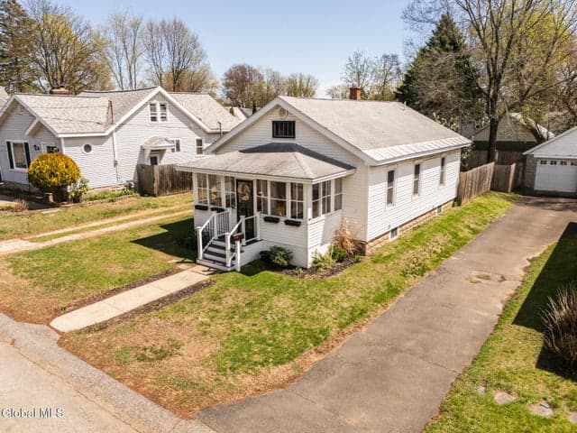 32 Hudson Avenue, Colonie, NY, photo 2