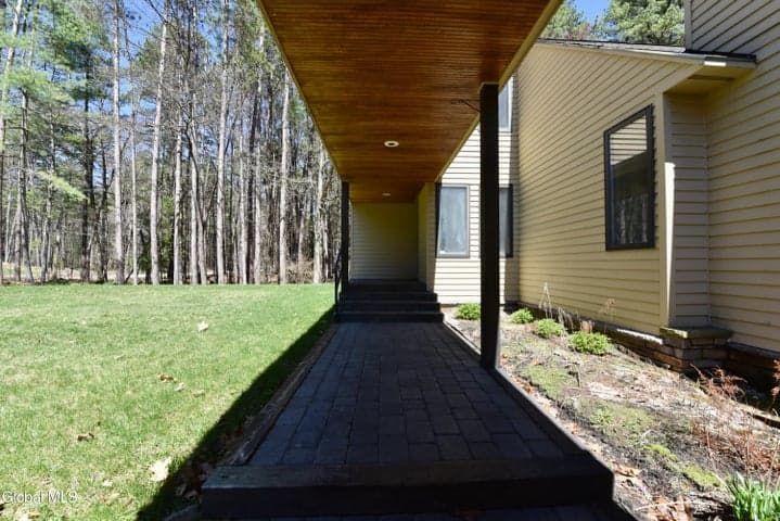 321 Ruggles Road, Wilton, NY, photo 4