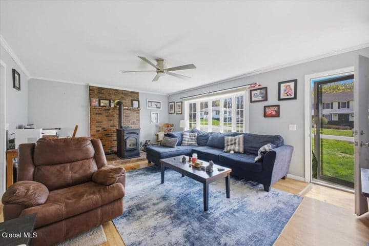 17 Doty Avenue, Schaghticoke, NY, photo 5