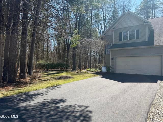 3 Donegal Way, Wilton, NY, photo 1