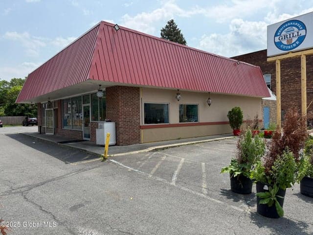 908 River Street, Troy, NY