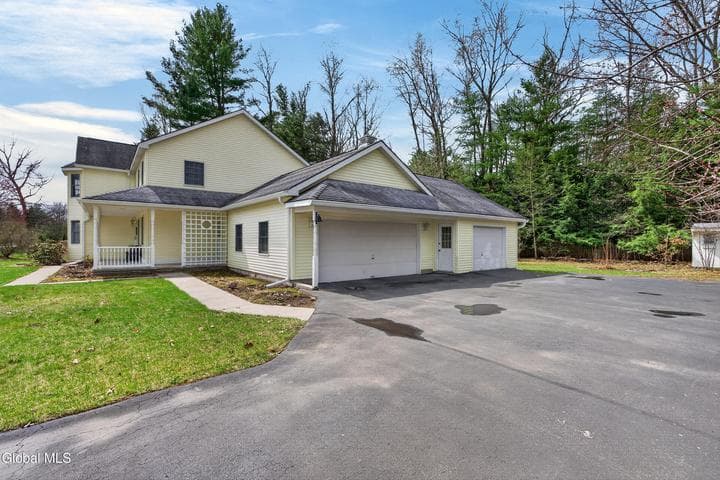 26 Sugar Pine Road, Queensbury, NY, photo 3