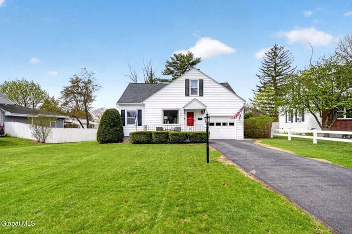 32 Puritan Drive, Rotterdam, NY, photo 1