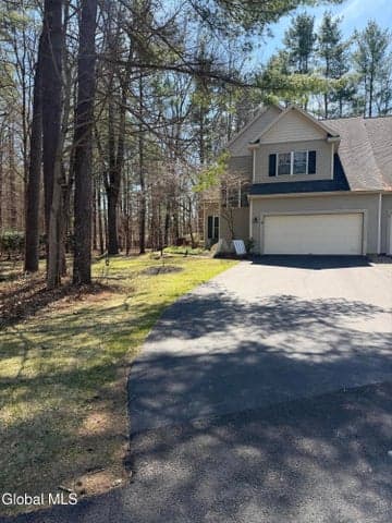 3 Donegal Way, Wilton, NY, photo 4