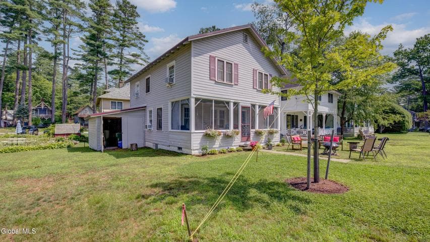 110 Lincoln Avenue, Northampton, NY, photo 1