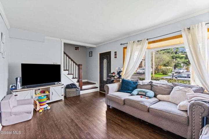 5 Tower Avenue, Brunswick, NY, photo 3