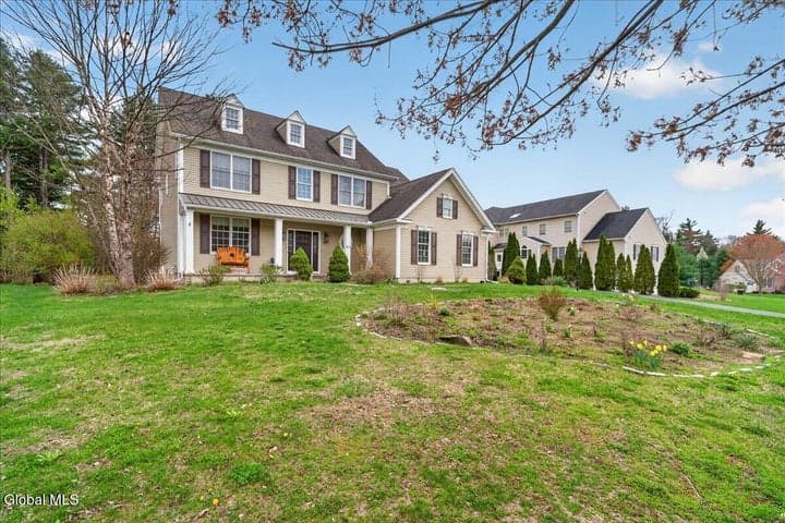 65 Stone Crest Drive, Halfmoon, NY, photo 2