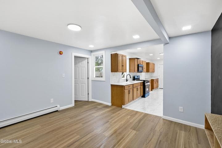 274 Livingston Avenue, Albany, NY, photo 4