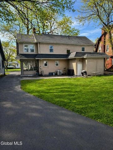 1038 Brierwood Boulevard, Schenectady, NY, photo 2