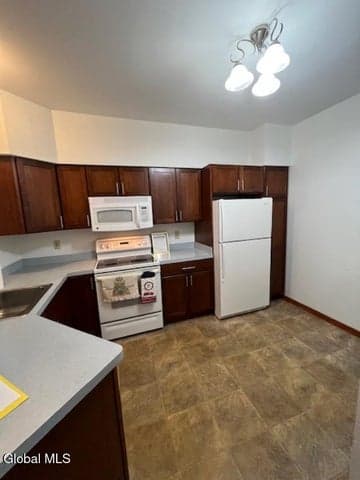 4004 S Foxwood Drive #S, Clifton Park, NY, photo 4