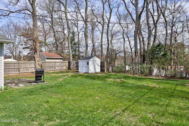 19 Stirrup Drive, Colonie, NY, photo 5