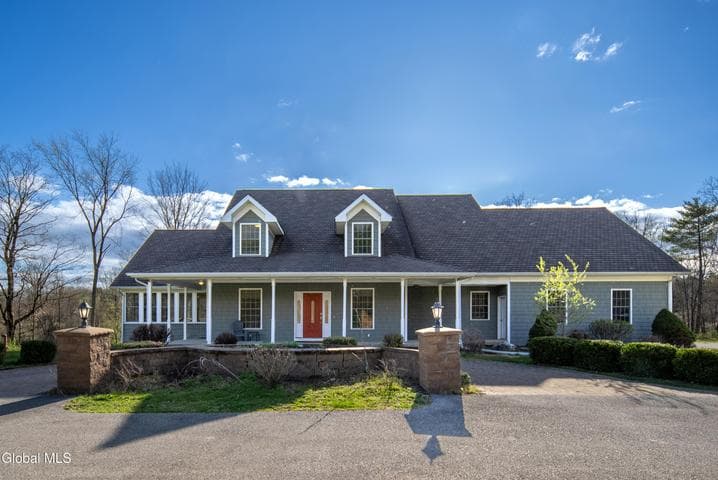 11 Goldfoot Road, Round Lake, NY