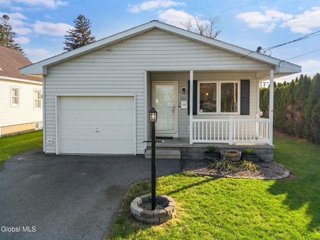 1100 Laura Street, Rotterdam, NY, photo 1