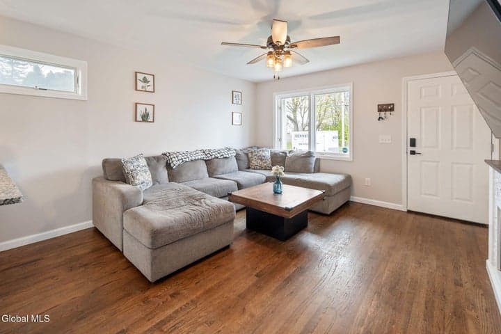 1100 Laura Street, Rotterdam, NY, photo 4