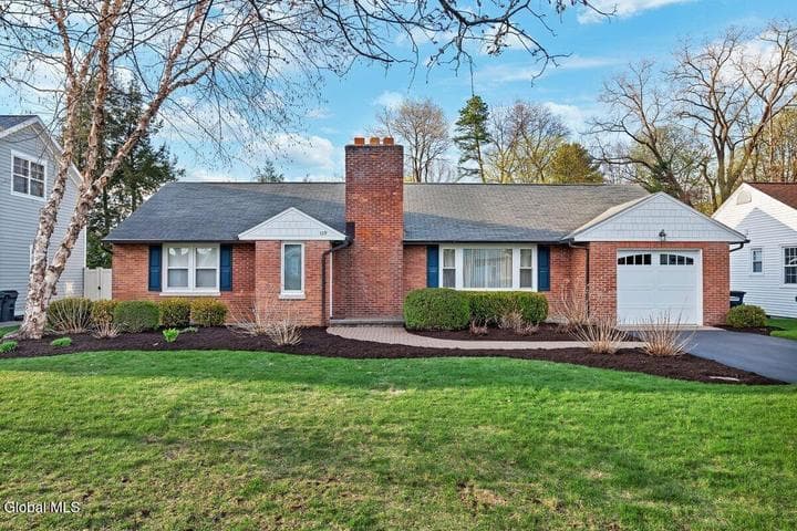 109 5th Avenue, Saratoga Springs, NY, photo 1