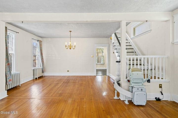 105 Grove Avenue, Albany, NY, photo 4