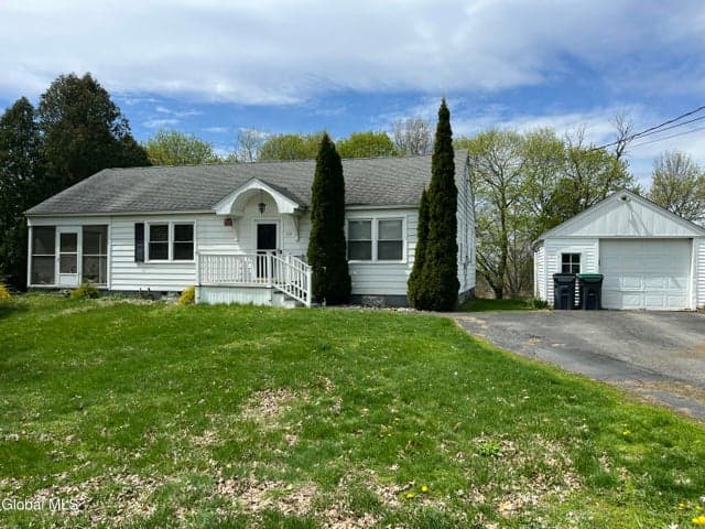 113 Valleyview Avenue, Schaghticoke, NY, photo 1