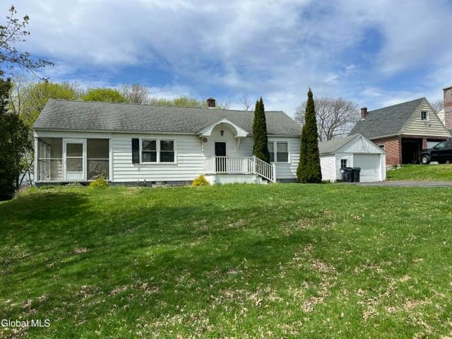 113 Valleyview Avenue, Schaghticoke, NY, photo 2