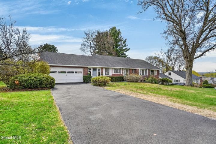 43 Coolidge Road, Amsterdam, NY, photo 2