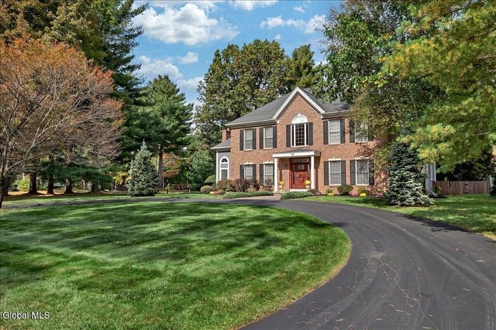 26 Timberwick Drive, Clifton Park, NY, photo 2