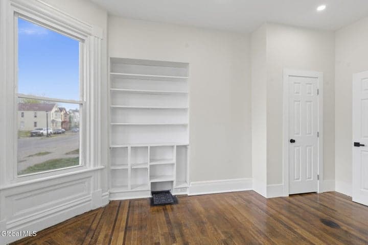 161 6th Avenue, Troy, NY, photo 5