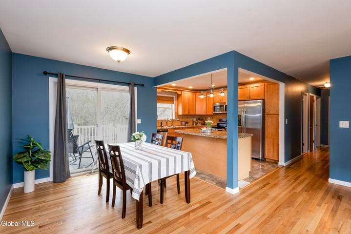 5 Dussault Drive, Latham, NY, photo 4