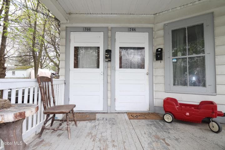 1764 Avenue B, Schenectady, NY, photo 3