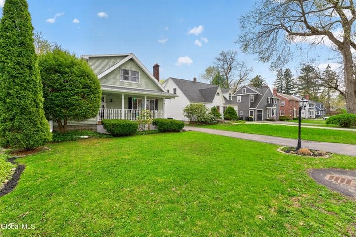 1528 Myron Street, Niskayuna, NY, photo 3