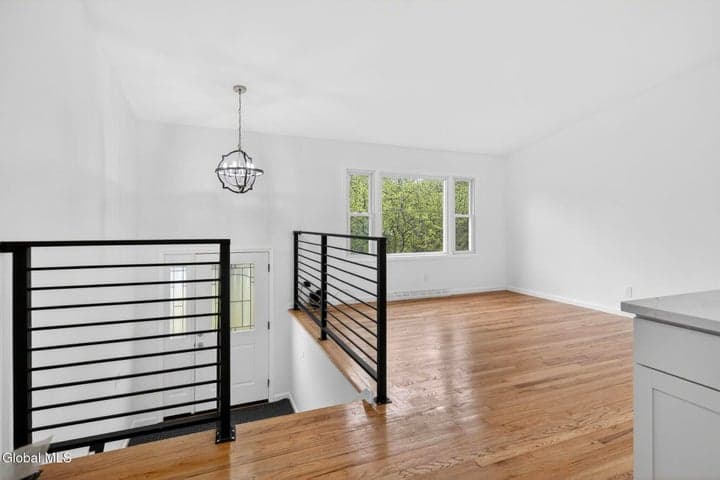5 Greenridge Drive, Clifton Park, NY, photo 4
