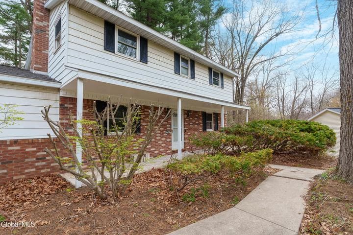 24 Longview Drive, Clifton Park, NY, photo 1