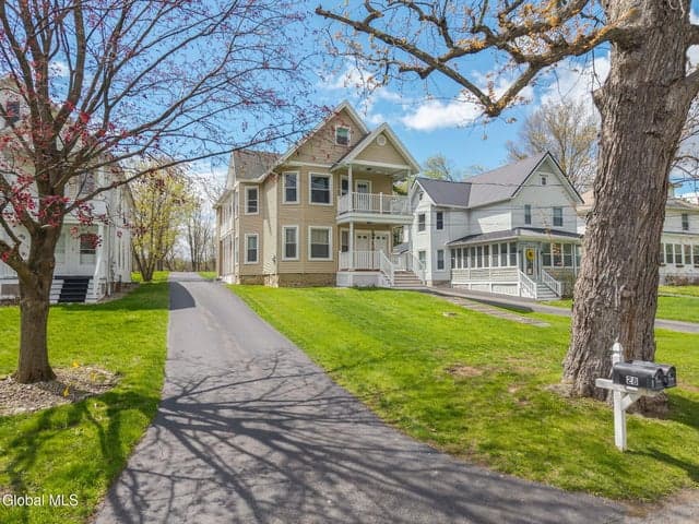 28 Pleasant Street, Voorheesville, NY, photo 2