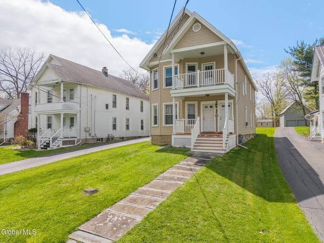 28 Pleasant Street, Voorheesville, NY, photo 3