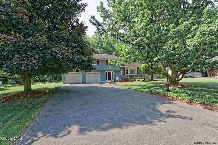 34 Guilder Place, Clifton Park, NY, photo 1
