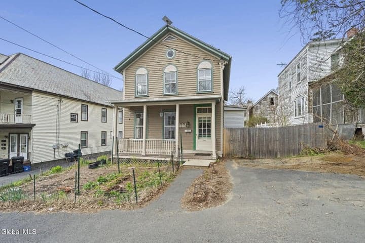 21 Lansing Avenue, Troy, NY, photo 3