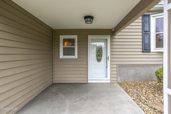 61 Longmeadow Drive, Bethlehem, NY, photo 5