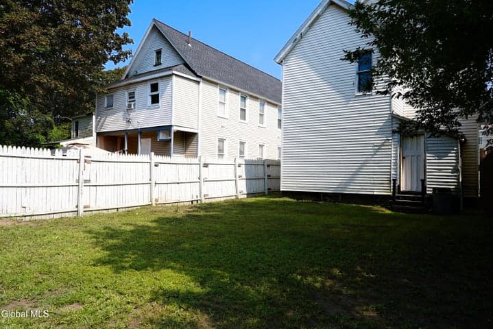 21 Grove Place, Schenectady, NY, photo 2