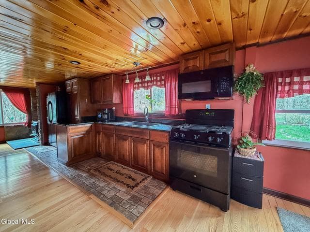 171 Willowbrook Drive, New Baltimore, NY, photo 5