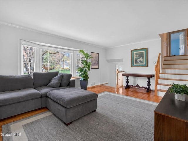 34 Guilder Place, Clifton Park, NY, photo 3