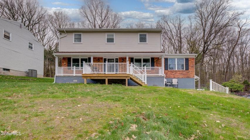 8 Pinewood Drive, Glenville, NY, photo 2