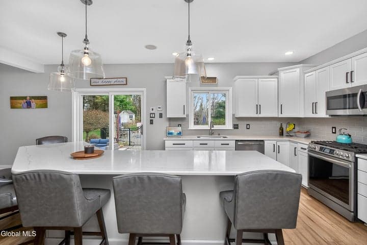 58 Egmont Court, Delmar, NY, photo 4