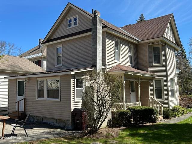 83 Kingsboro Avenue, Gloversville, NY, photo 4