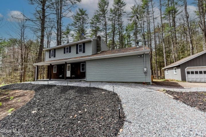 1011 Middleline Road, Ballston Spa, NY, photo 2