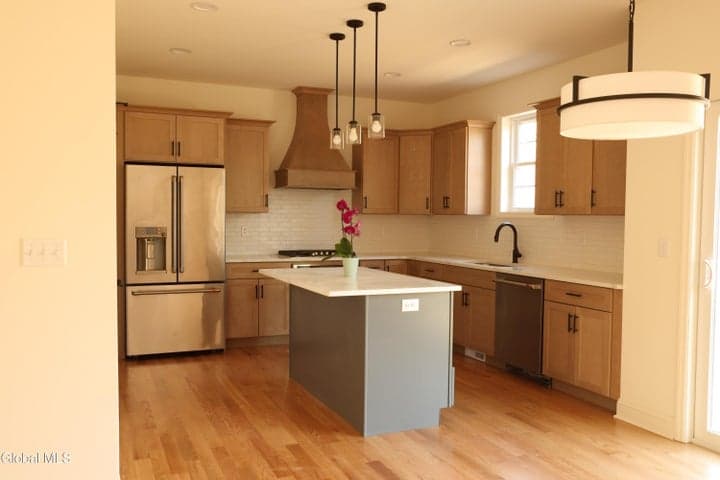 227 Shaker Ridge Drive, Colonie, NY, photo 2
