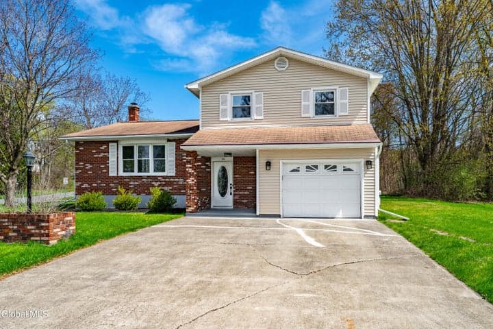 50 Fairlawn Drive, Bethlehem, NY, photo 1