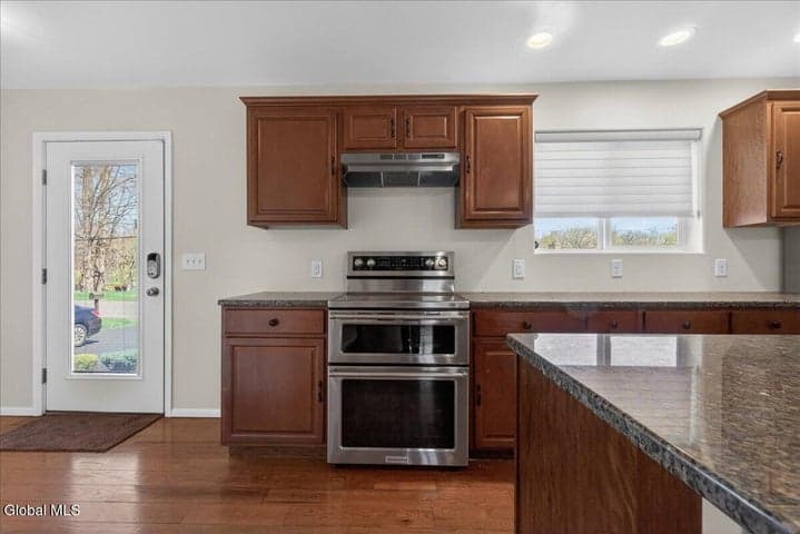 59A Bonner Avenue, Colonie, NY, photo 5