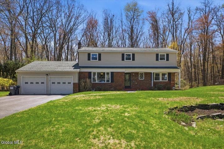 42 Shadow Wood Way, Clifton Park, NY, photo 1