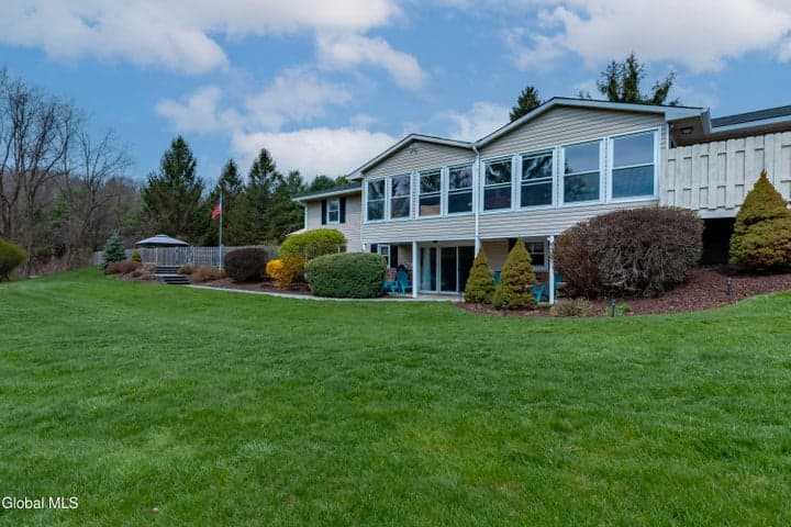 13 Mountain View Road, Schodack, NY, photo 5